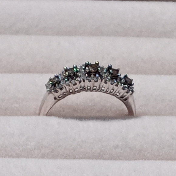 10KT Champaign Diamond 5-stone Ring Anniversary Wedding Band - Picture 5 of 5